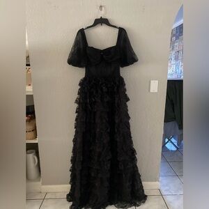 maxi elegant black layered dress